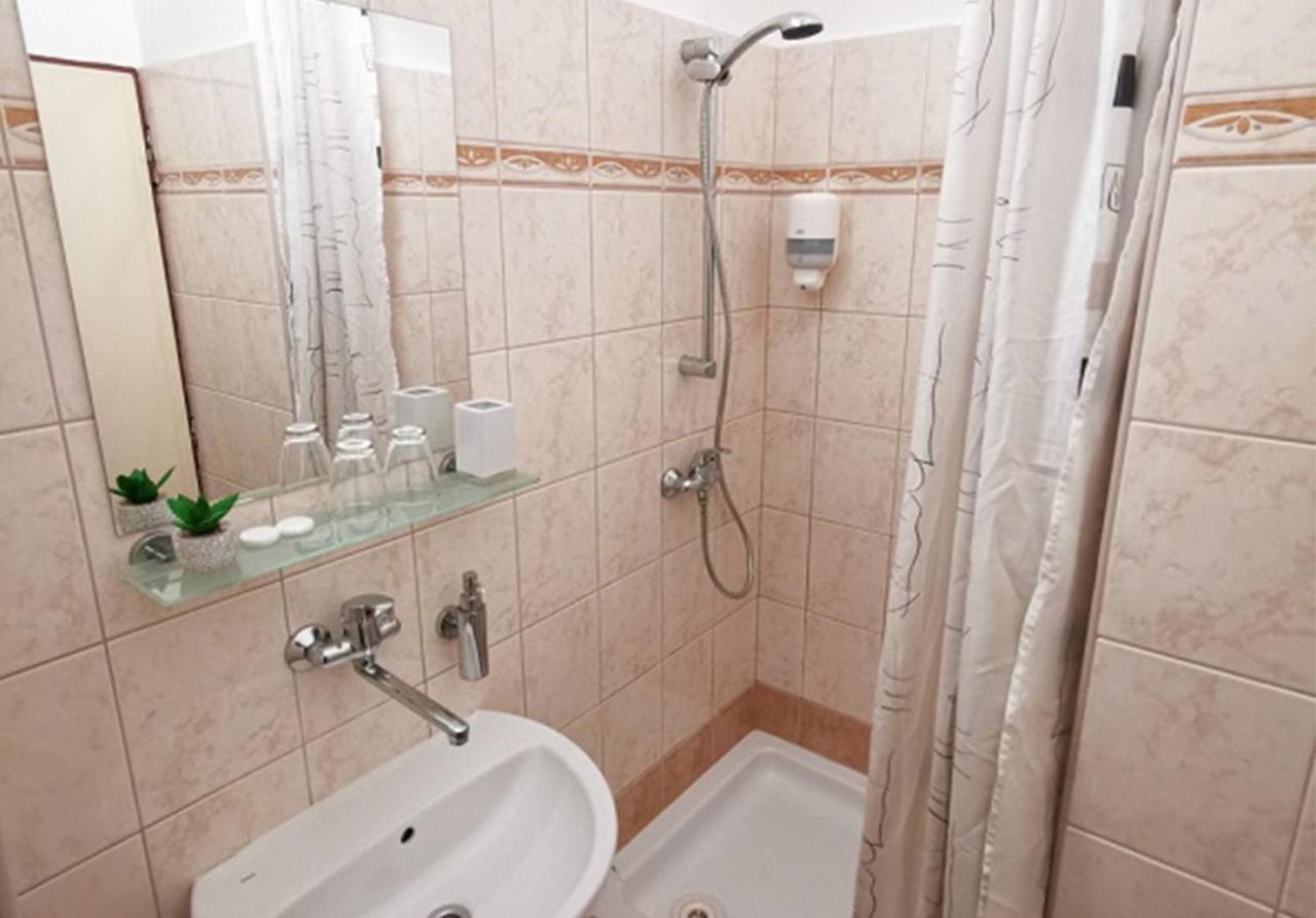 Hotel Preveza Spišská Nová Ves Buitenkant foto