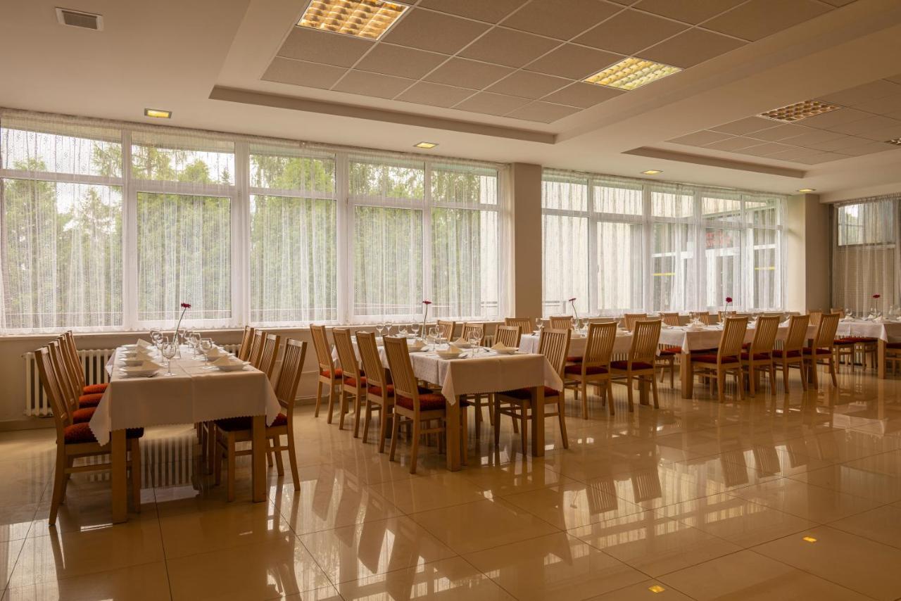 Hotel Preveza Spišská Nová Ves Buitenkant foto